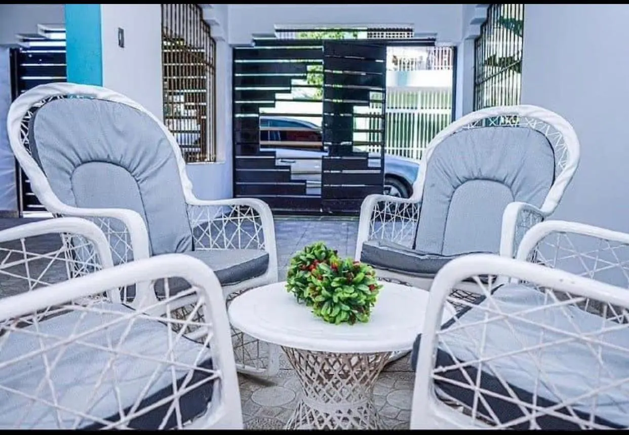 Comoda Y Centrica Casa Santo Domingo Este 度假居